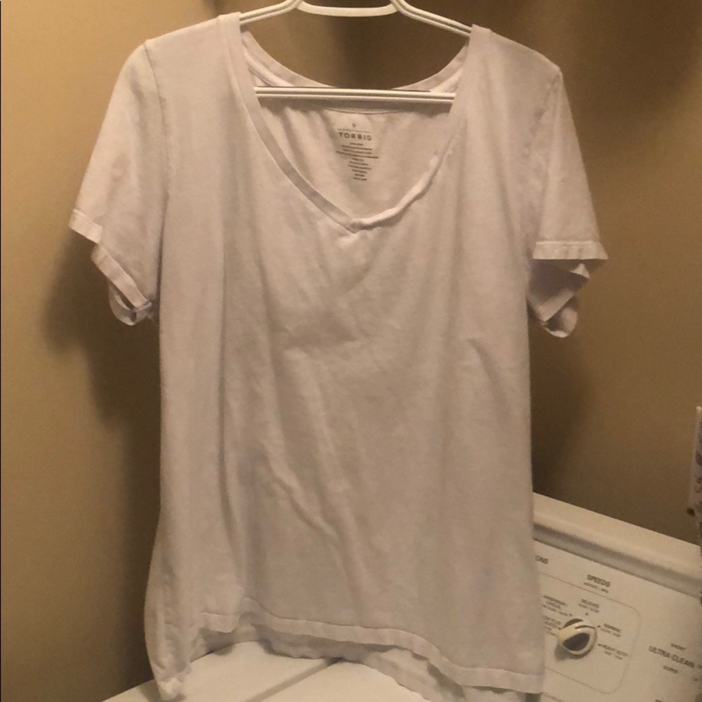 Basic V-neck White Shirt Torrid 3X